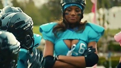 Pic: Meagan Tandy in UnREAL (2015)