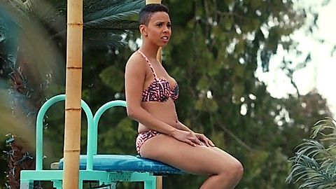 Pic: Karissa Tynes in UnREAL (2015)