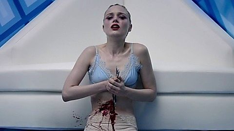 Pic: Bella Heathcote in The Neon Demon (2016)