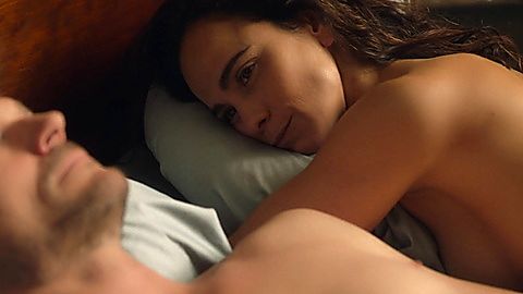 Pic: Alice Braga in Queen of the South (2016)