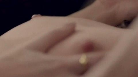 Pic: Gabriela Cerqueira in O Negócio (2013)