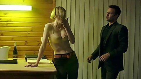 Pic: Elizabeth Debicki in The Kettering Incident (2016)