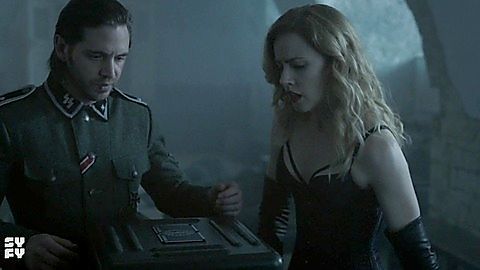 Pic: Amanda Schull in 12 Monkeys (2015)