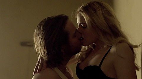 Pic: Amanda Schull in 12 Monkeys (2015)