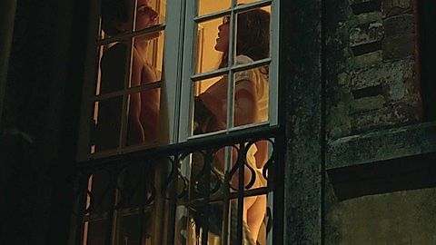 Pic: Victória Guerra in Cosmos (2015)