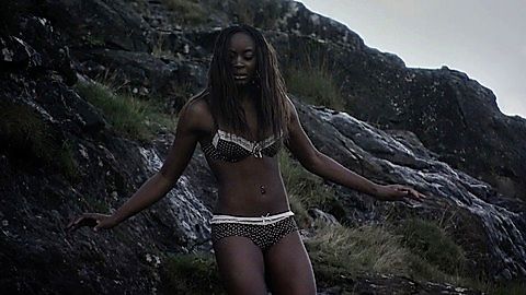 Pic: Tracy Ifeachor in Blooded (2011)