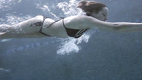 Pic: Willa Holland in Blood in the Water (2016)