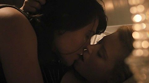 Pic: Natasha Lyonne in The Intervention (2016)