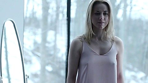 Pic: Zoie Palmer in Dark Matter (2015)