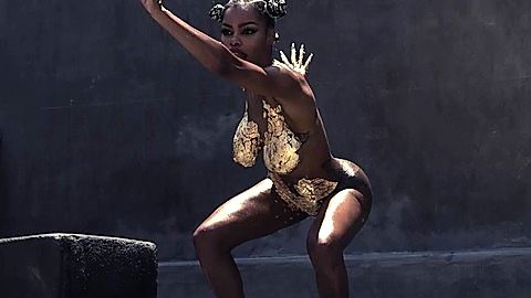 Pic: Teyana Taylor in Champions freestyle