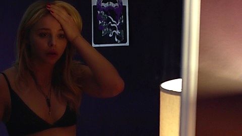 Pic: Chloë Grace Moretz in Brain on Fire (2016)