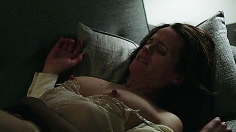 Pic: Elizabeth Reaser in Easy (2016)