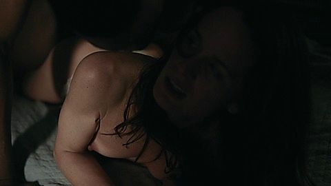 Pic: Elizabeth Reaser in Easy (2016)