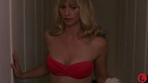 Pic: Cameron Richardson in Honeymoon From Hell (2016)