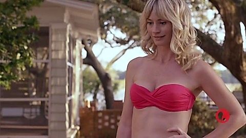 Pic: Cameron Richardson in Honeymoon From Hell (2016)