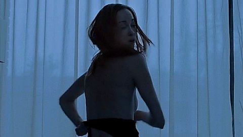 Pic: Elyse Levesque in Shoot the Messenger (2016)