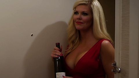 Pic: Tracey Birdsall in Who's Jenna...? (2016)