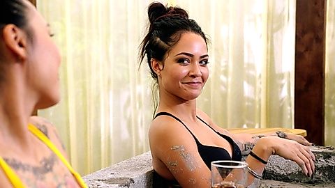 Pic: Tristin Mays in MacGyver (2016)
