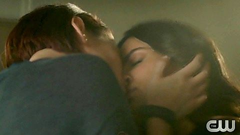 Pic: Floriana Lima in Supergirl (2015)