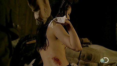 Pic: Jessica Matten in Frontier (2016)