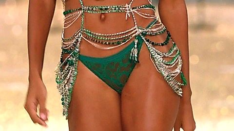 Pic: Jasmine Tookes in The Victoria's Secret Fashion Show 2016 (2016)