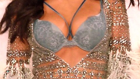 Pic: Kelly Gale in The Victoria's Secret Fashion Show 2016 (2016)