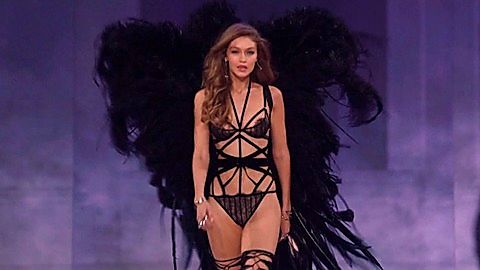 Pic: Gigi Hadid in The Victoria's Secret Fashion Show 2016 (2016)