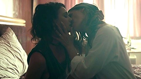 Pic: Emmanuelle Chriqui in Shut Eye (2016)
