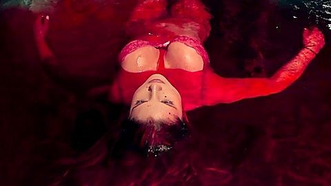 Pic: Amanda Cerny in The Deleted (2016)