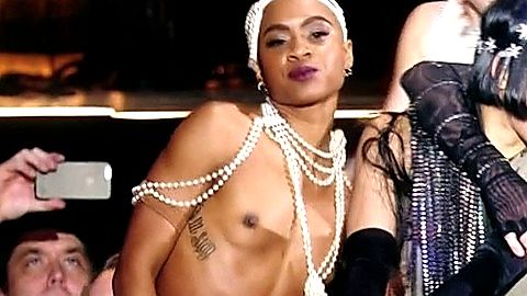 Pic: Sasha Mallory in Madonna: Rebel Heart Tour (2016)