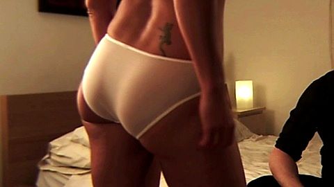 Pic: Elizabeth Knight in Blood + Roses (2010)