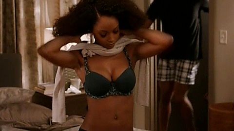 Pic: Yaya DaCosta in Chicago Med (2015)