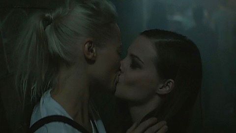 Pic: Mavie Hörbiger in Axolotl Overkill (2017)
