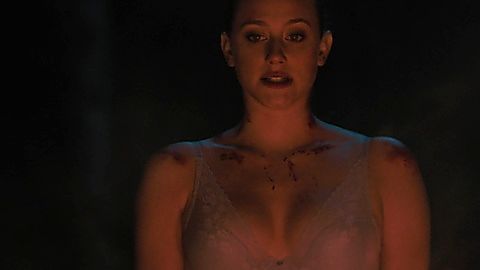 Pic: Lili Reinhart in Riverdale (2017)