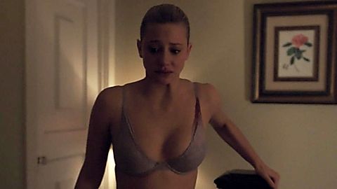 Pic: Lili Reinhart in Riverdale (2017)
