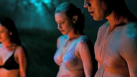 Pic: Lili Reinhart in Riverdale (2017)