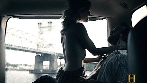 Pic: Ellen Hollman in SIX (2017)