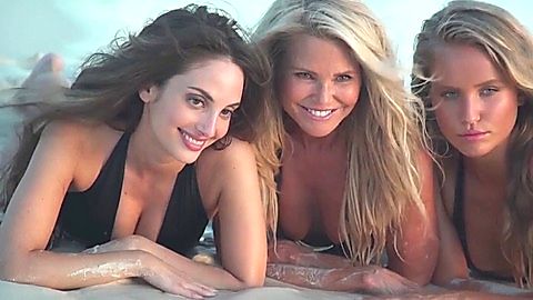 Pic: Alexa Ray Joel in Sports Illustrated: Swimsuit 2017