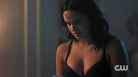 Pic: Camila Mendes in Riverdale (2017)