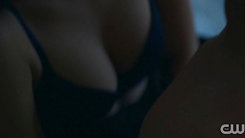 Pic: Camila Mendes in Riverdale (2017)