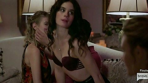 Pic: Alex Duncan in Girlfriends' Guide to Divorce (2014)