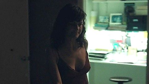 Pic: Carla Gugino in Wolves (2017)