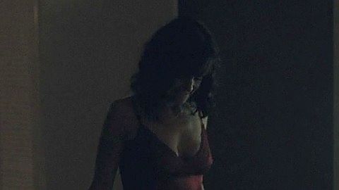 Pic: Carla Gugino in Wolves (2017)