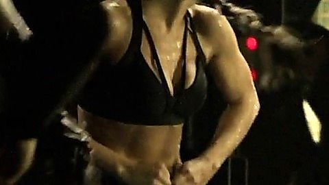 Pic: Chelsey Reist in The 100 (2014)