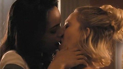 Pic: Yael Grobglas in Jane the Virgin