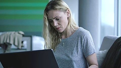 Pic: Katarina Čas in The Rift (2016)
