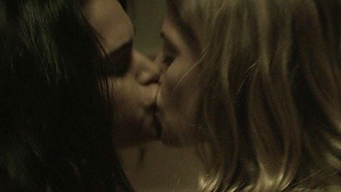 Pic: Eve Harlow in Rogue (2013)