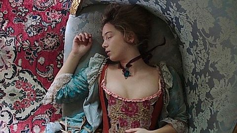 Pic: Eloise Smyth in Harlots (2017)