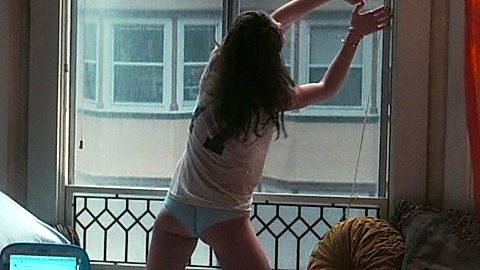 Pic: Britt Robertson in Girlboss (2017)