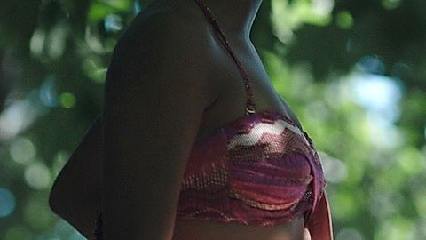 Pic: Samira Wiley in The Handmaid's Tale (2017)